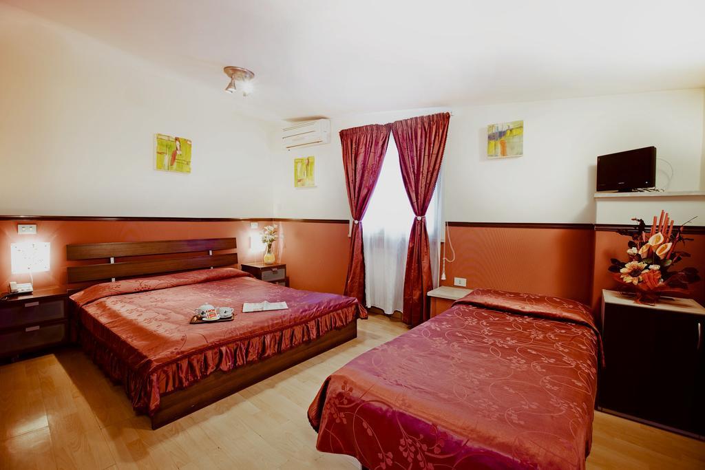 Hotel Saturnia Roma Quarto foto